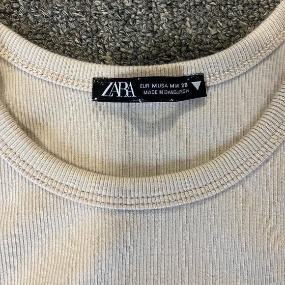 Bundle of Two Zara Tanks - Picture 4 of 10